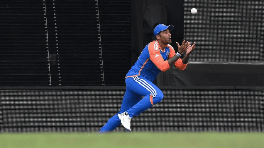 Rohit talks about SKY's Iconic Catch 